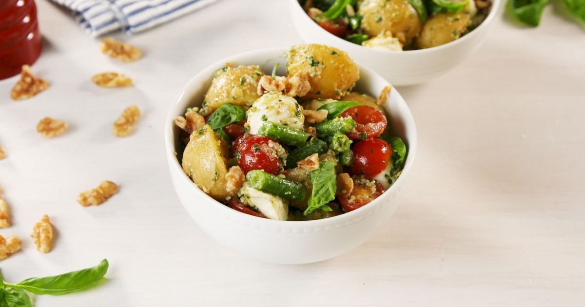 Diógolyó salátával