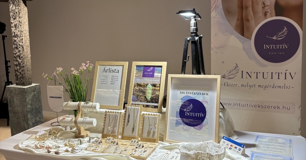 November – ezüst hónap November – ezüst hónap