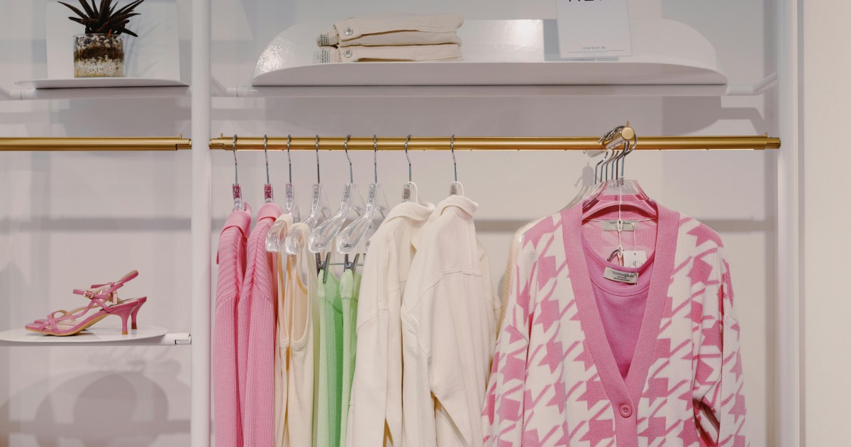 Tavaszi megújulás színekkel – kinek áll jól a pasztell, és hogyan viseld a 2026-os trendeket? Tavaszi megújulás színekkel – kinek áll jól a pasztell, és hogyan viseld a 2026-os trendeket?