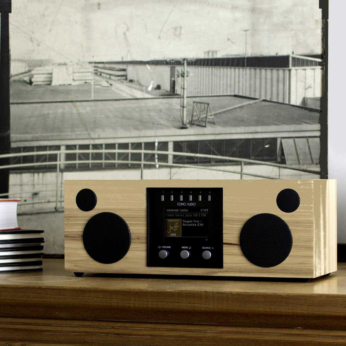 Como Audio SOLO mindentudó hangközpont