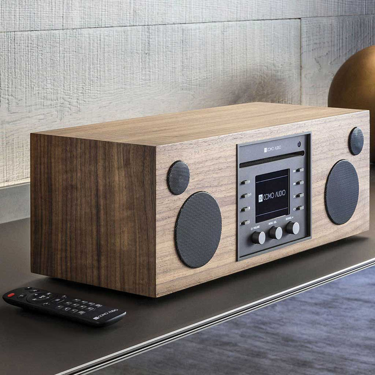 Como Audio SOLO mindentudó hangközpont
